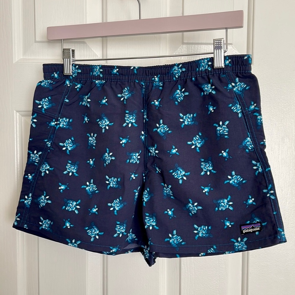 Patagonia Navy Blue Turtle Shorts S NWOT